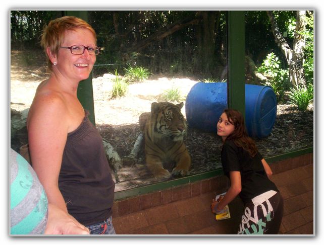 Karen TK & Friend at Perth Zoo Feb 16th 2007 1
